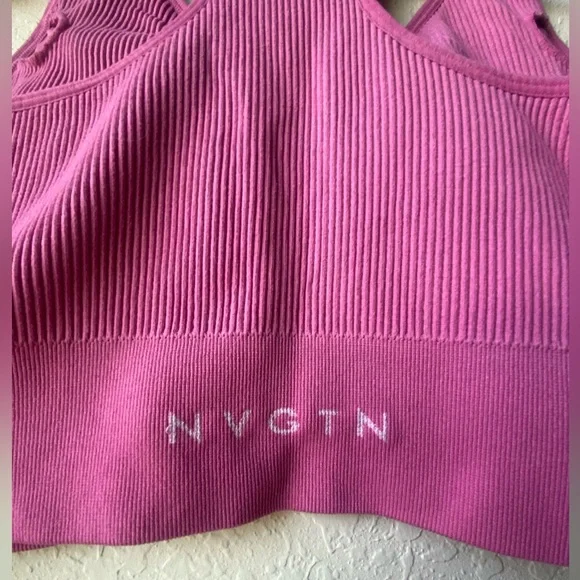 NVGTN Cinched Seamless Bra in Bubble Gum Pink - Size XL - Picture 6 of 7